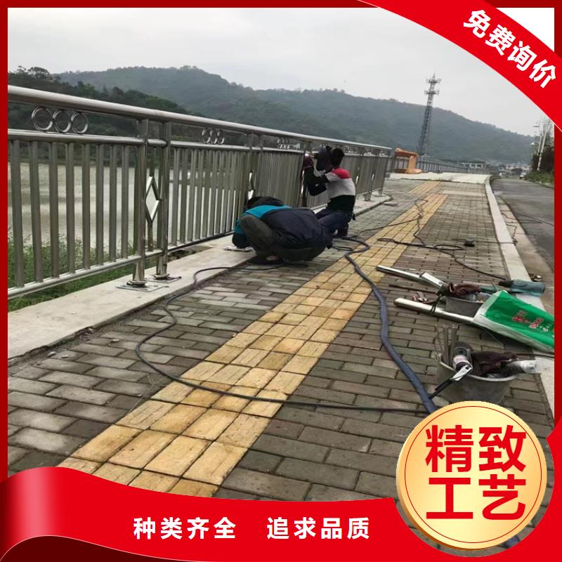 静电喷塑护栏【木纹转印护栏价格】好产品不怕比