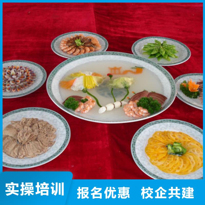 虎振烹饪_【装载机操作教学】师资力量强