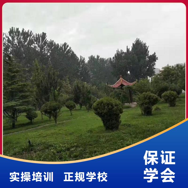 美发培训学校哪个学校能学厨师烹饪就业快